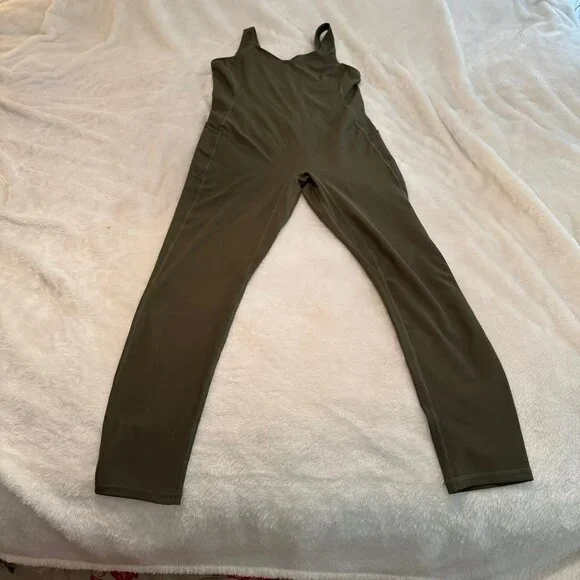 Maacie NWT Olive Green Jumpsuit/Romper Pregnancy Shapewear Size M - Picture 1 of 11